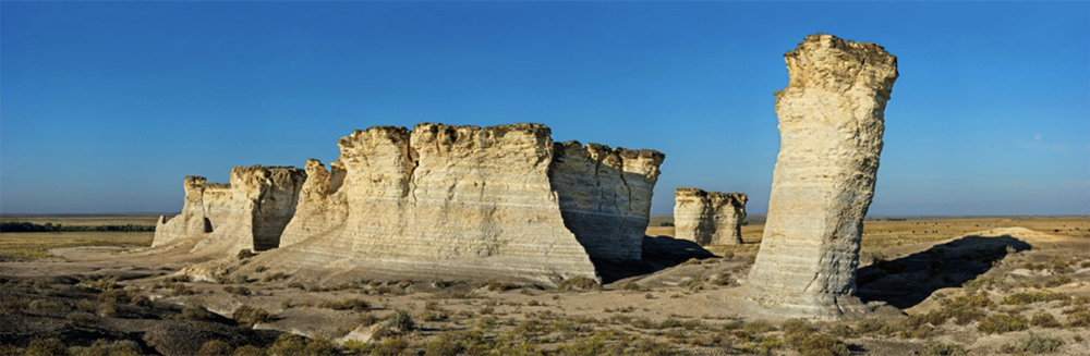 GigaPan image of Monument Rocks, Kansas.